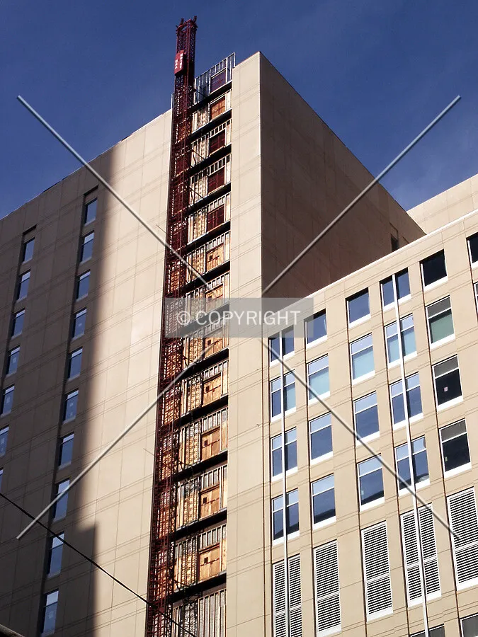 Upper half of the hoist