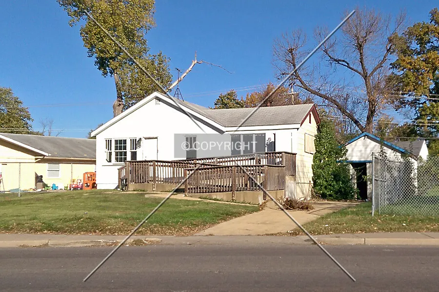 Photo 730-661-504