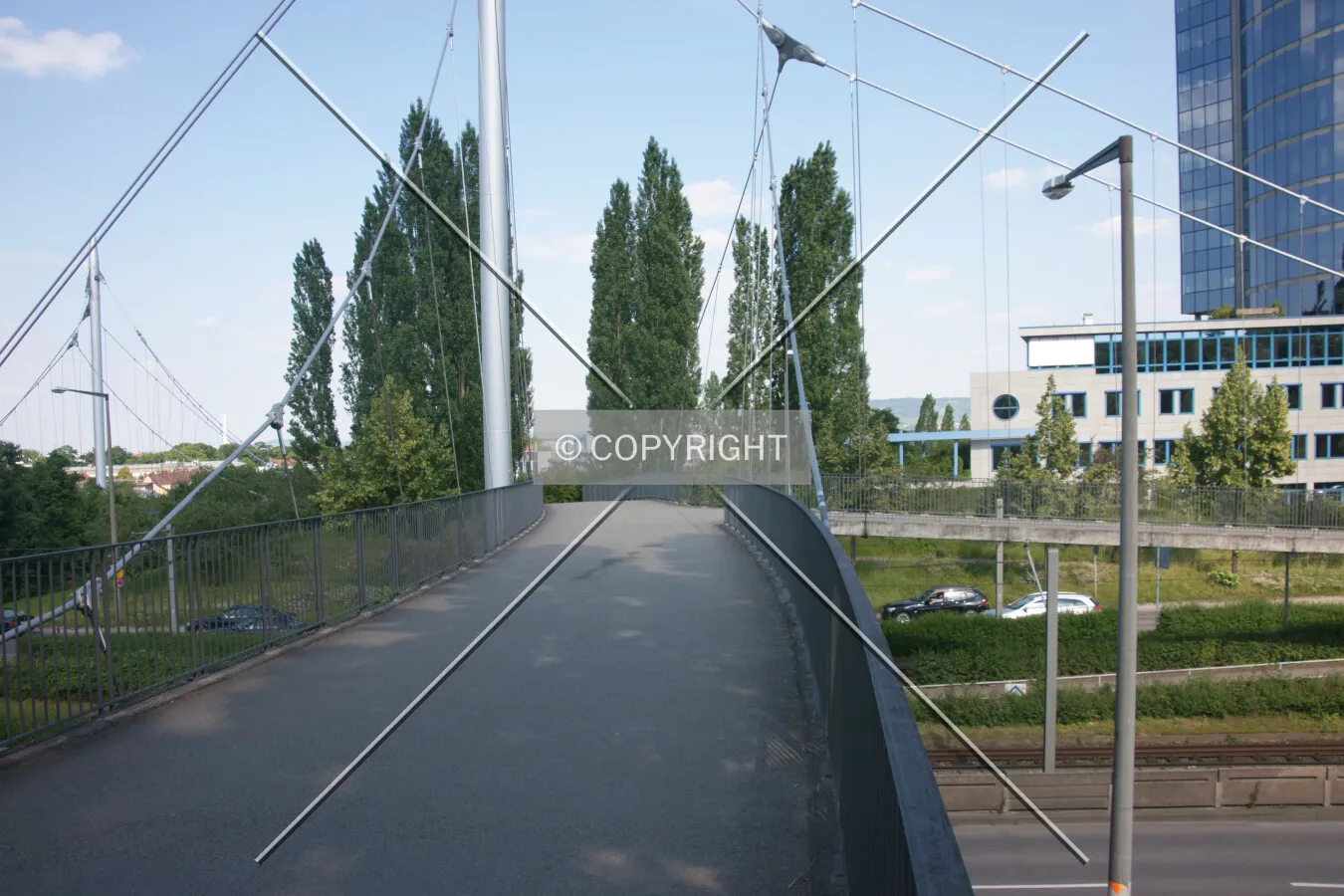 Photo 073-100-683