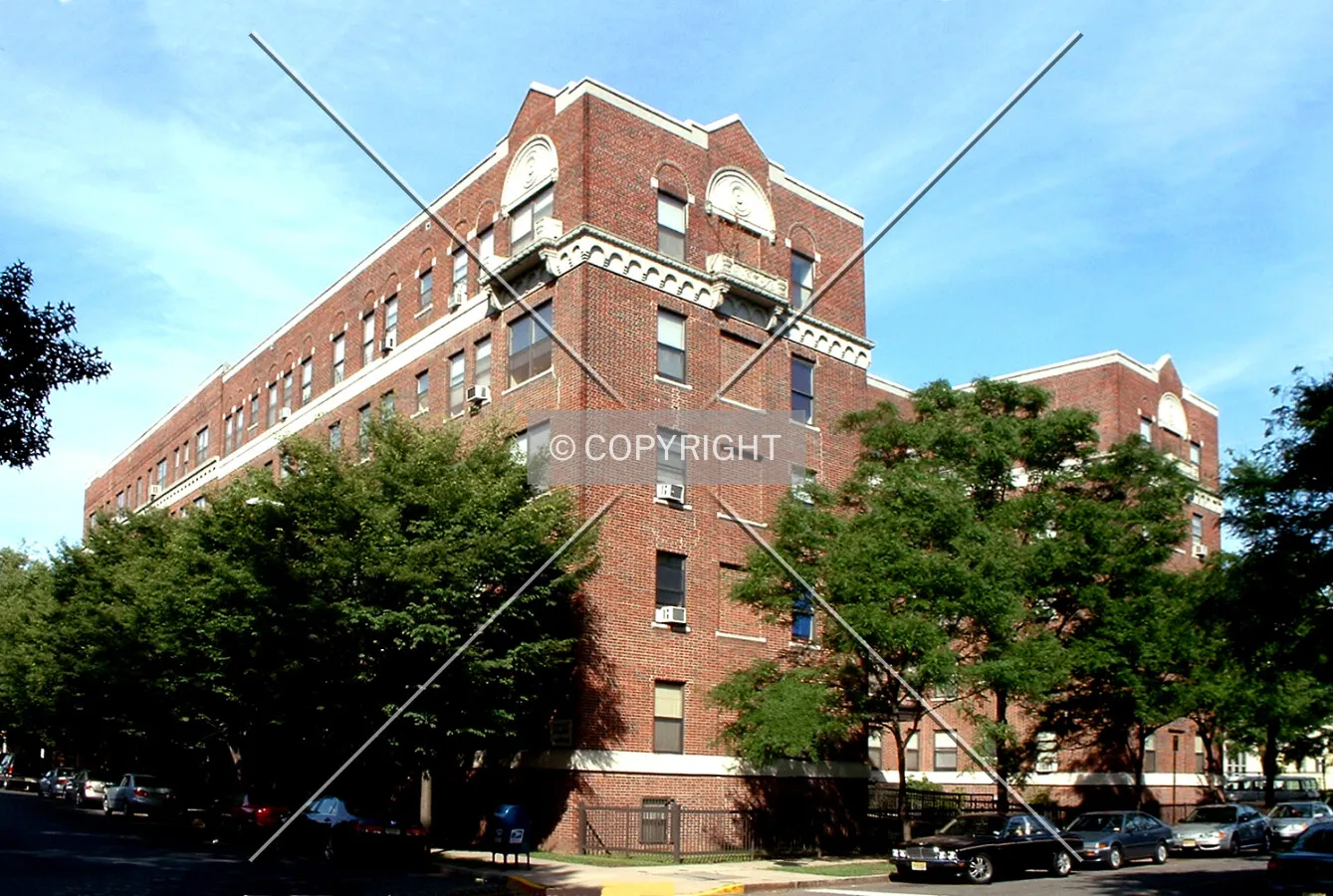 View from the east along Elizabeth Avenue