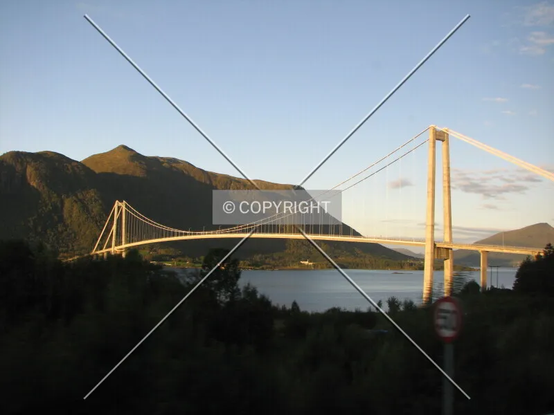 Photo 732-746-423
