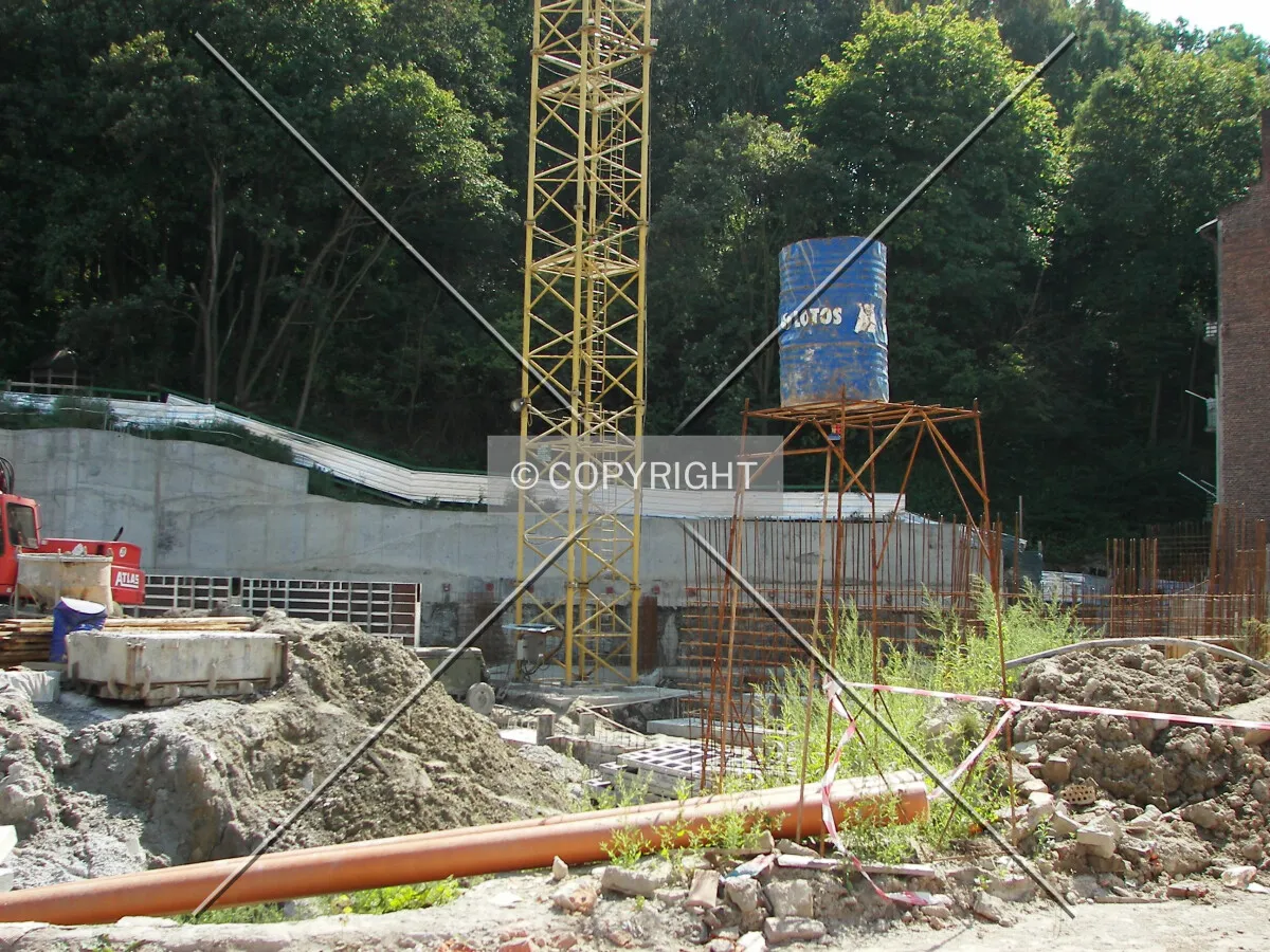 Construction site seen from Kubans'ka Street