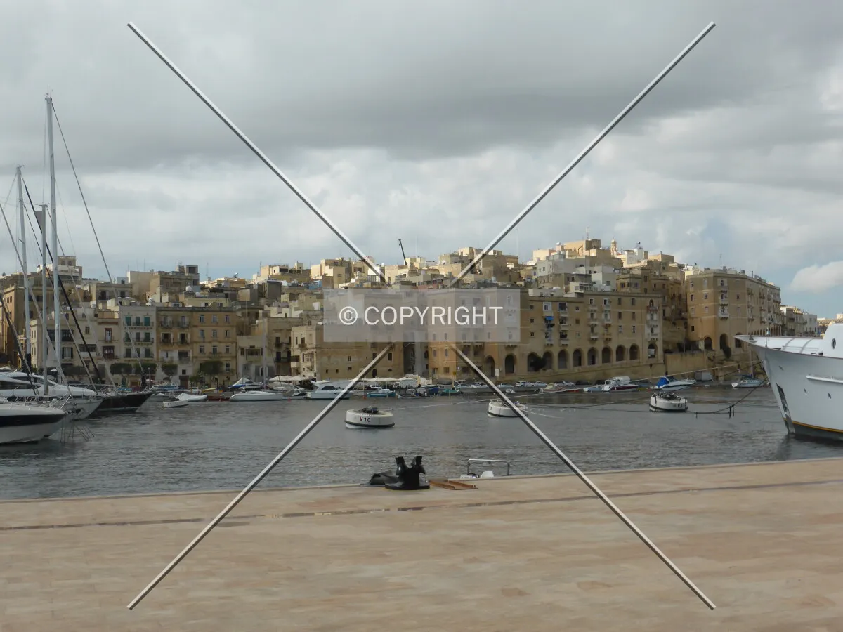 Photo 734-670-974