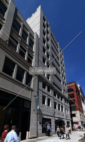 Photo 735-323-674