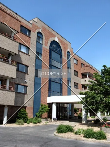 Photo 735-738-003