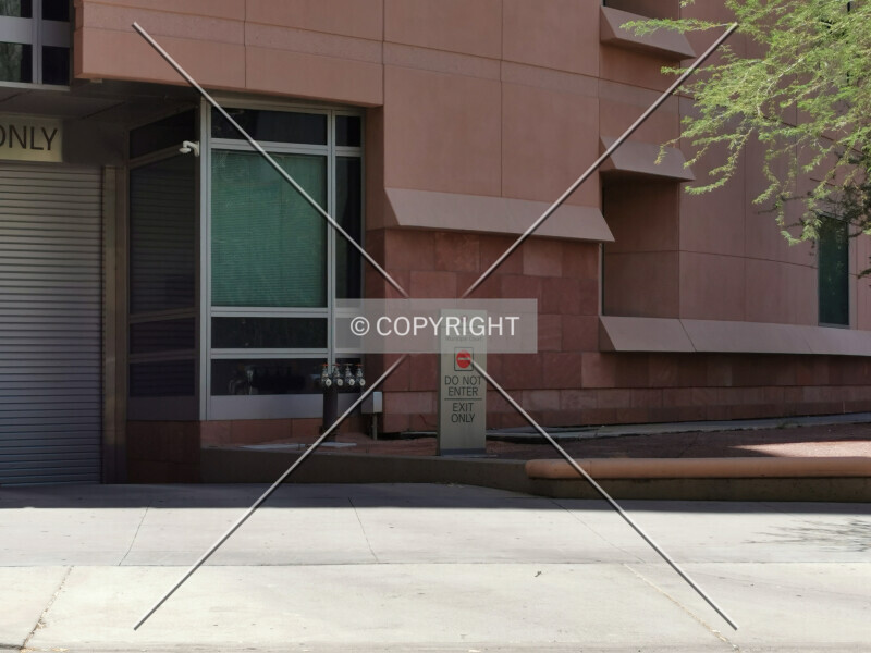 Photo 735-894-542