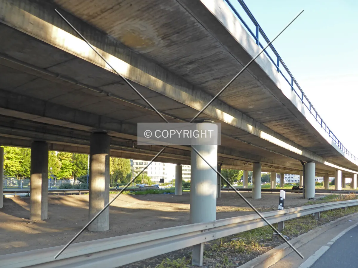 Photo 735-922-180