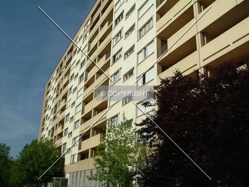 Photo 737-348-385