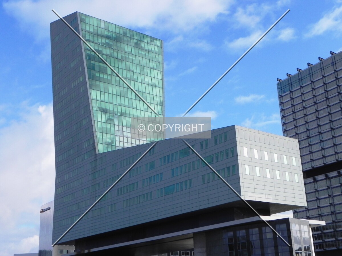 Photo 737-641-278