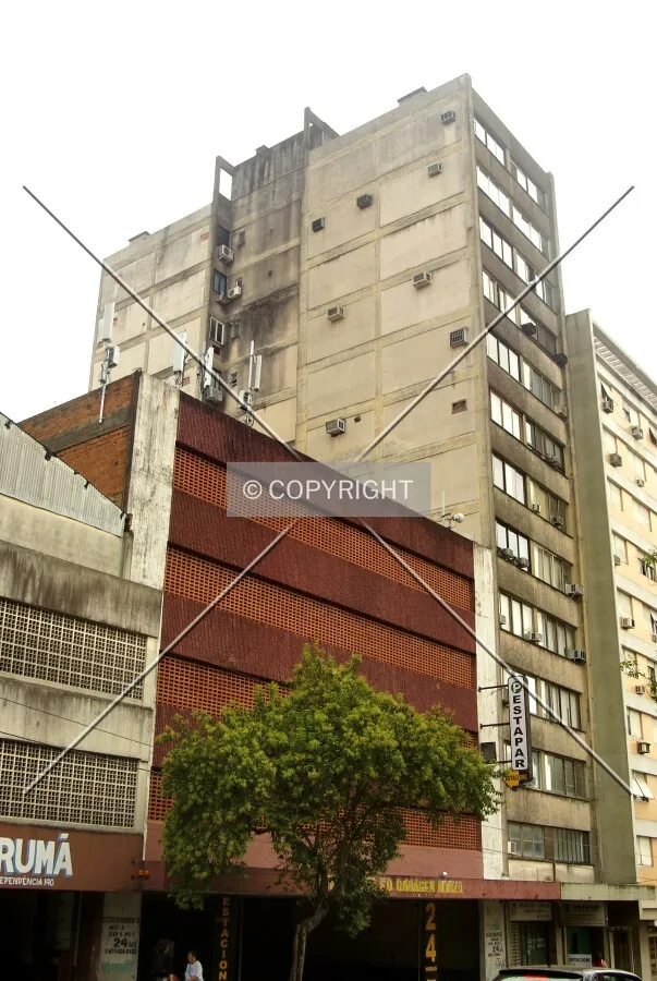 View from across Independencia Avenue