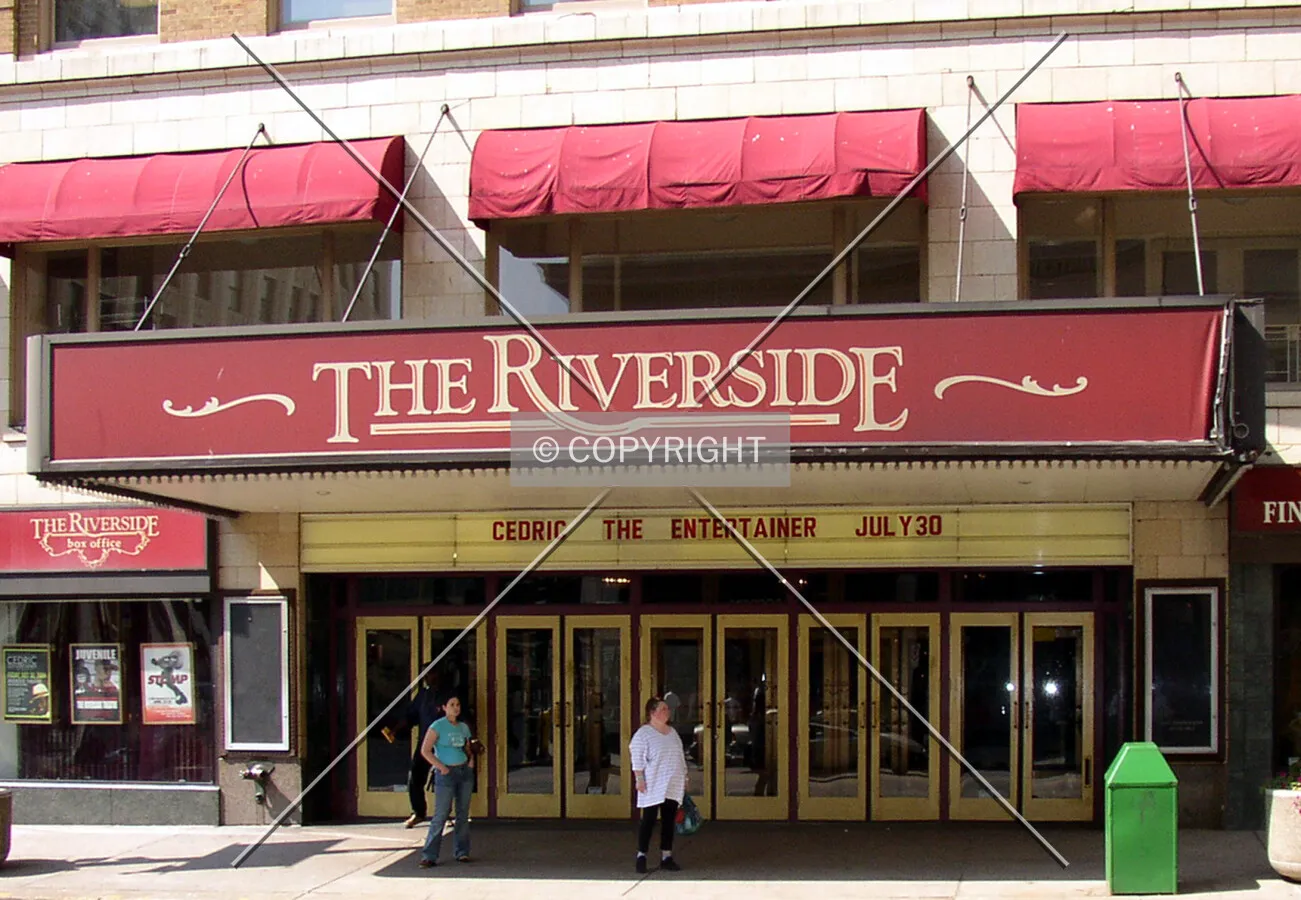 Theater entrance off Wisconsin Avenue