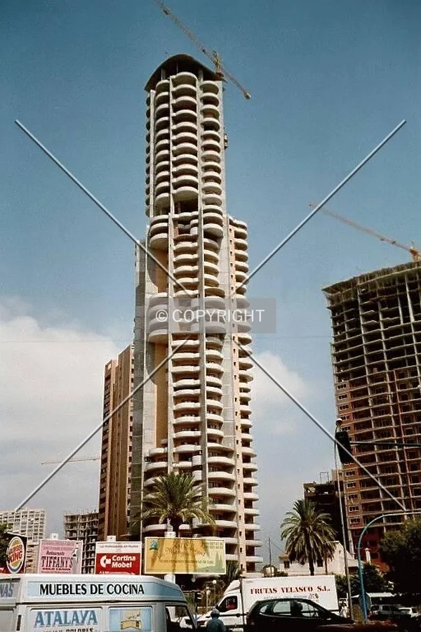 Full-height view