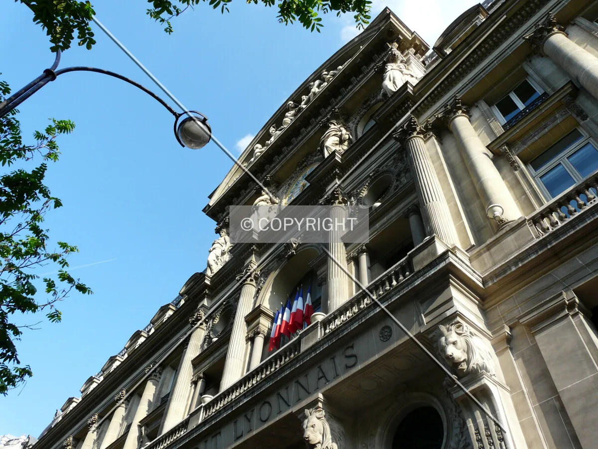 North side along Boulevard des Italiens