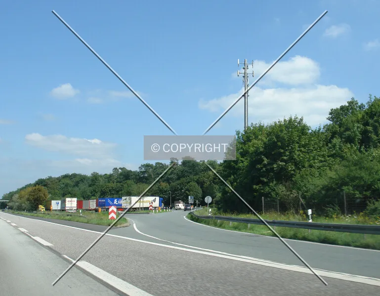 Photo 741-353-078