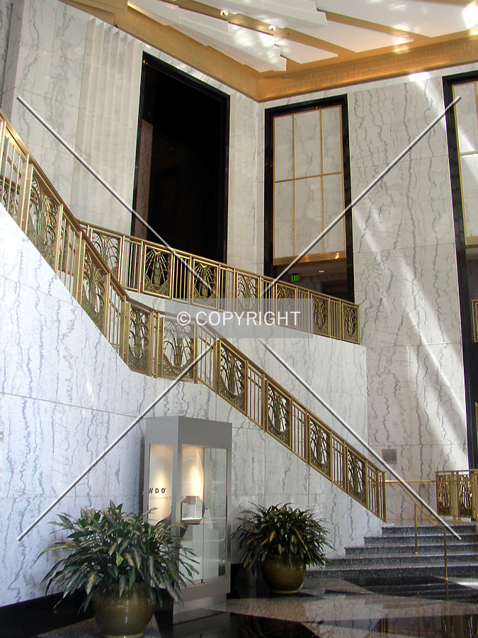 Lobby off the College Street entrance