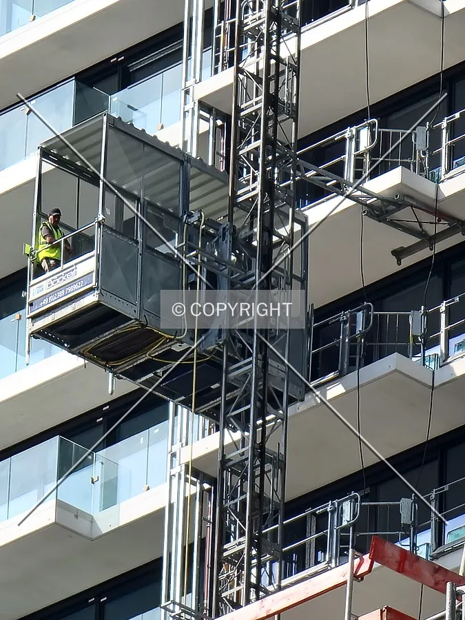 Photo 742-605-459
