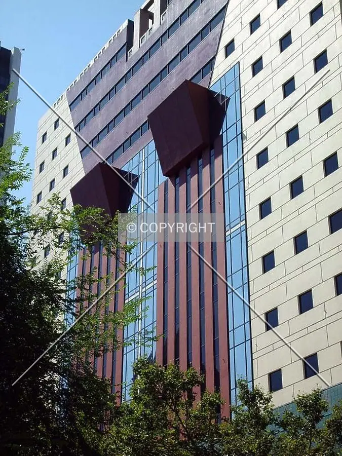 Unconventional facade detail