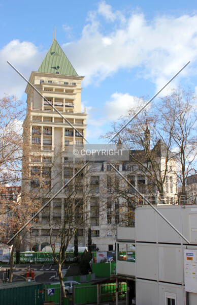 Photo 743-915-747