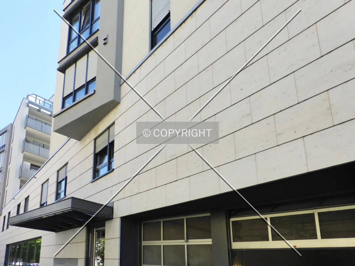 Photo 744-405-789