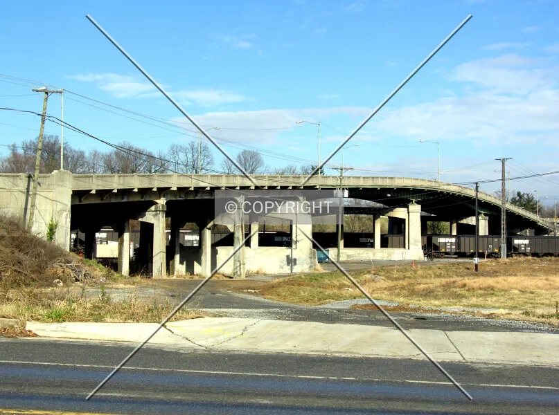 Photo 744-623-914