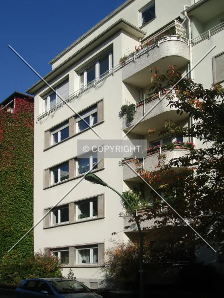Photo 744-905-674