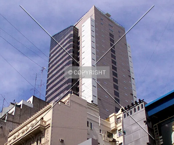 Photo 745-586-644