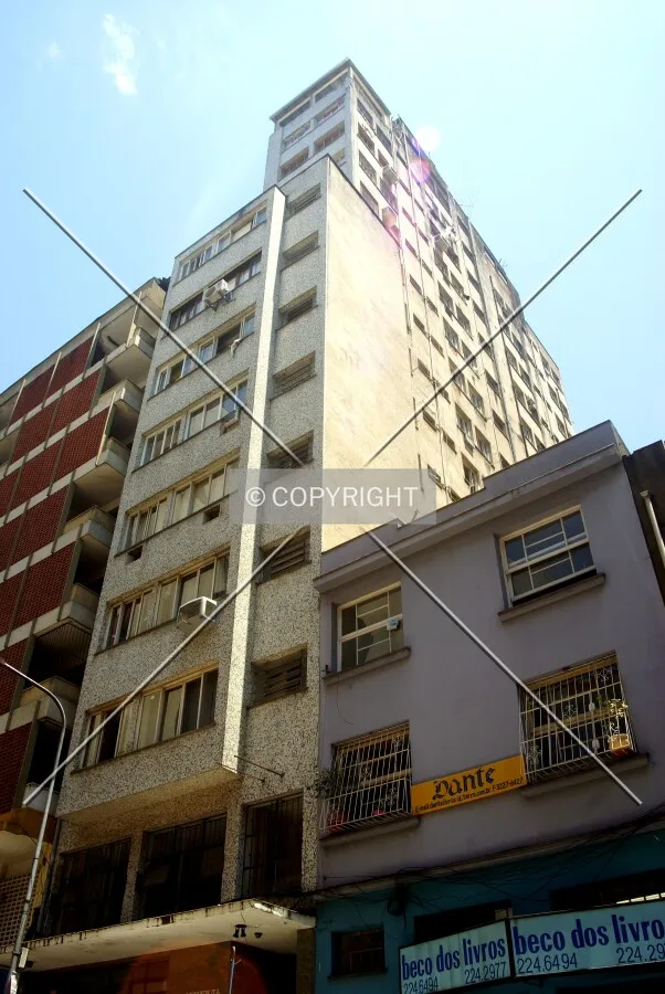Looking up from across General Câmara Street