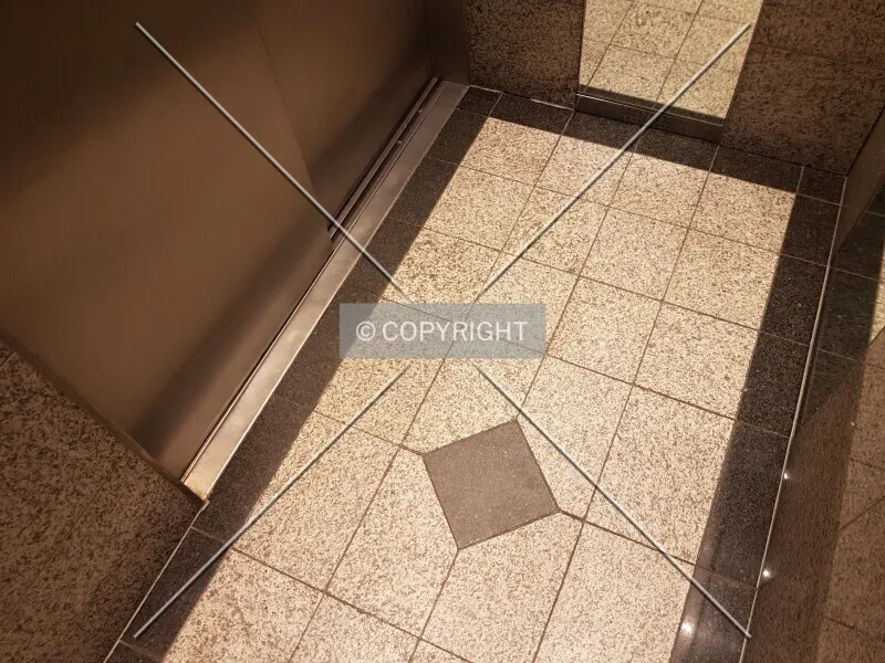 Photo 747-944-183