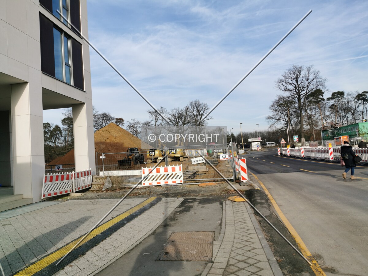 Photo 748-305-996