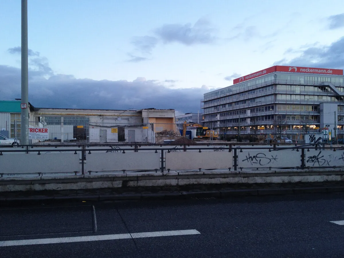 Photo 749-724-676