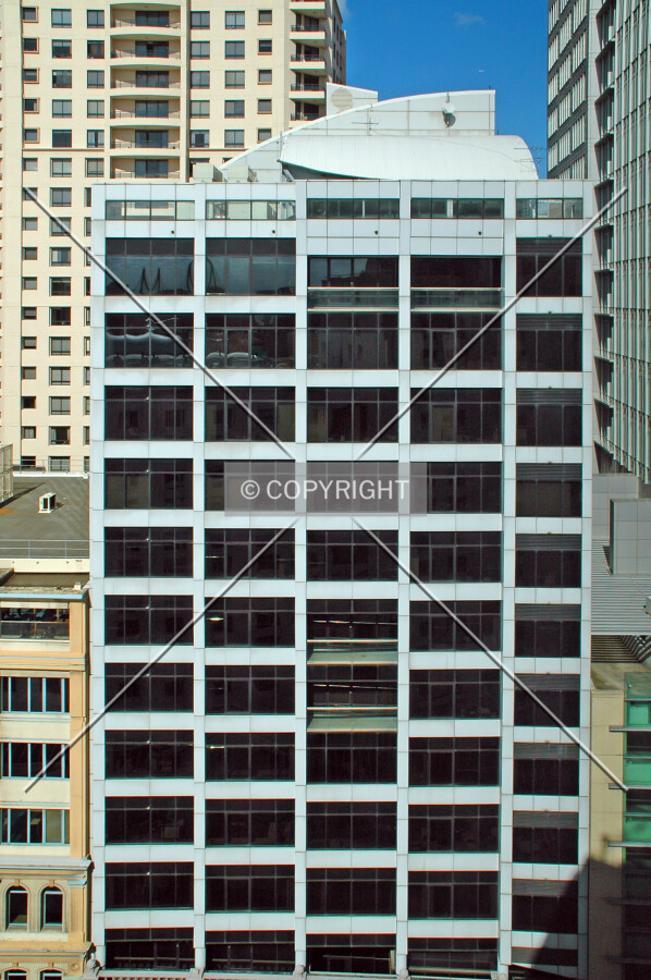 Photo 749-765-544