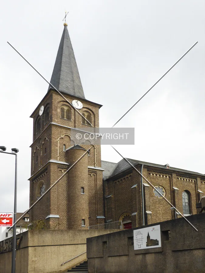 Photo 749-901-742