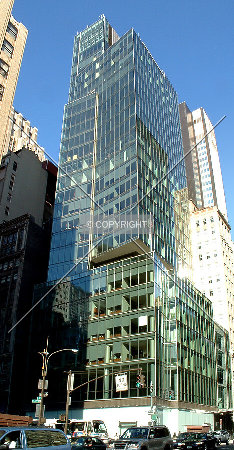 View from the west at 42nd Street and Fifth Avenue