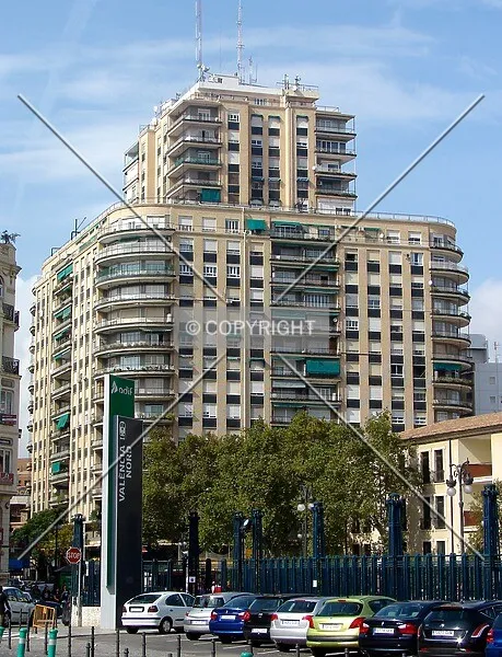Photo 750-835-738