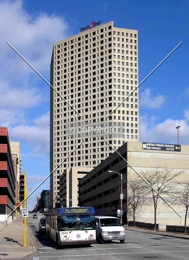 Looking north along North Milwaukee Street