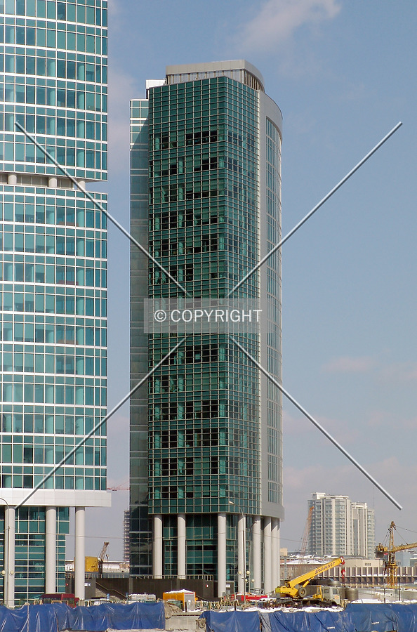 Side view from across Moskva River