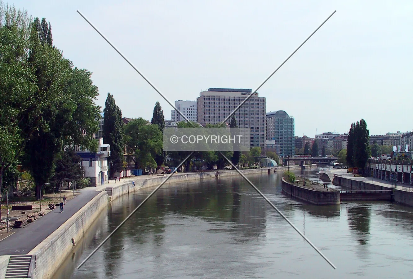 View along Donaukanal
