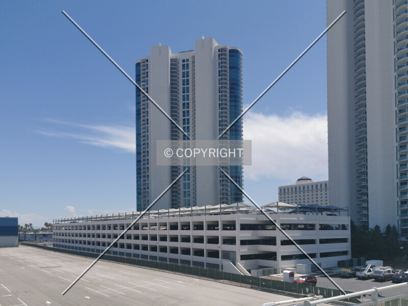 Photo 075-189-894