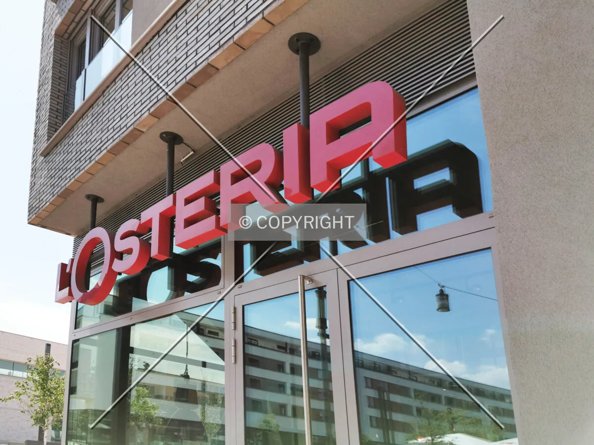 L''Ostria logo