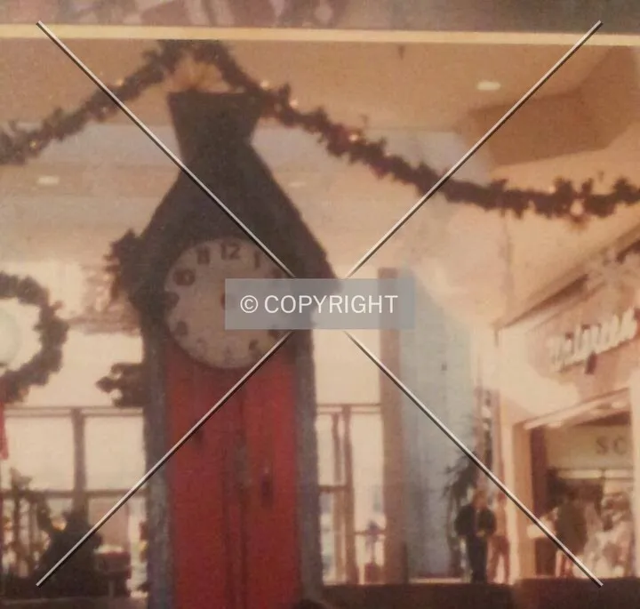 Christmas at Jamestown Mall - Florissant, Missouri, 1981