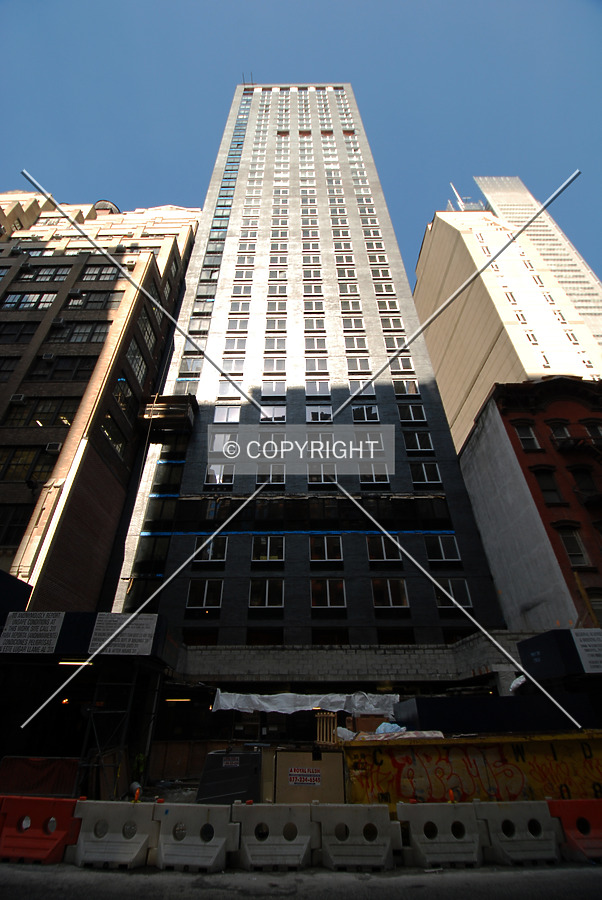Looking up from West 39th Street