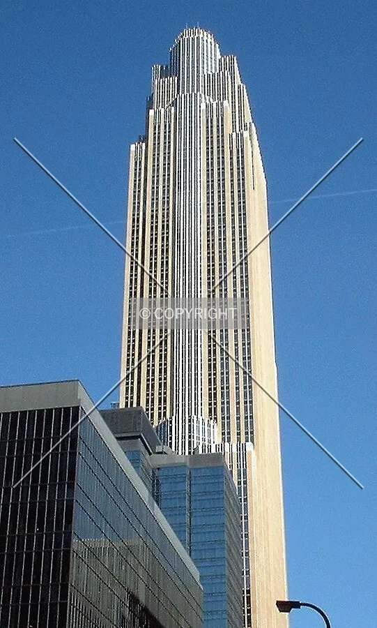 Upper floors, view to the north along Marquette Avenue