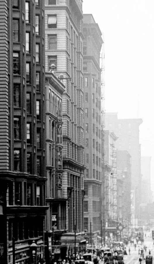 View from the northeast along Madison Street past the Chicago Building and McVickers Theater