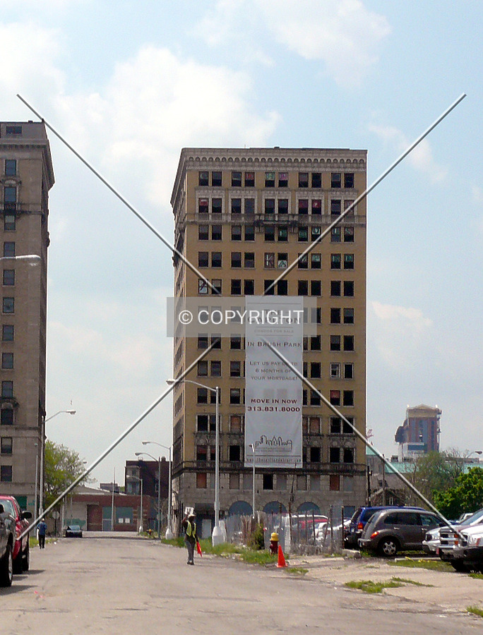 Photo 762-407-325