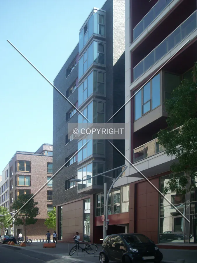 Photo 765-624-937