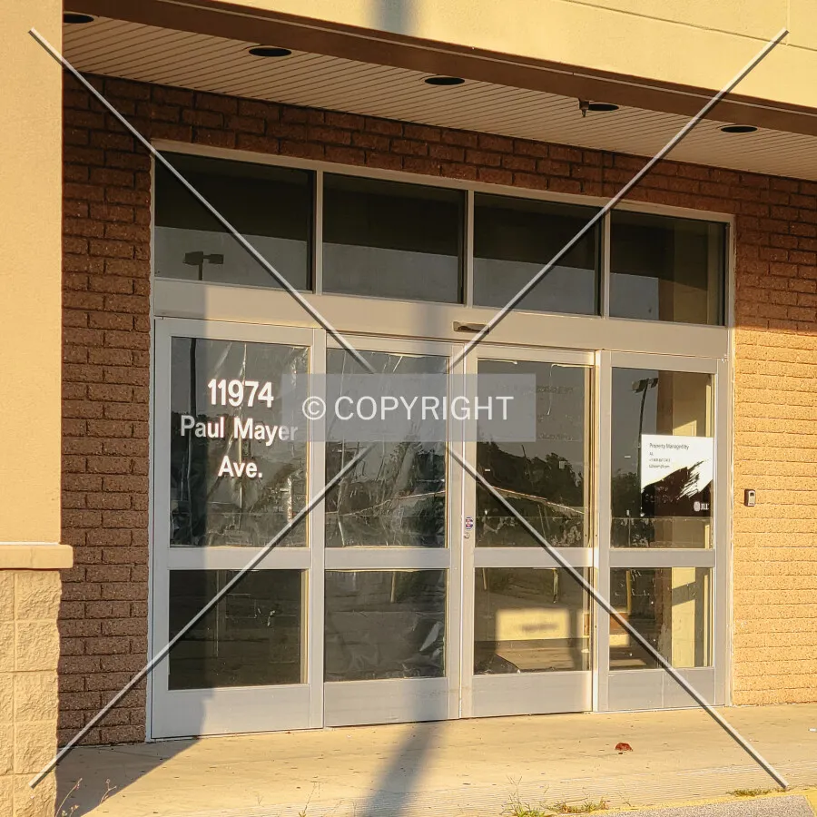 Main entrance after going out of business; September 14, 2021