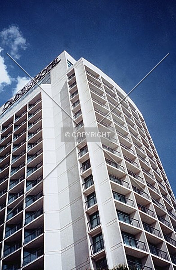 Omni Bayfront Hotel from Shoreline Boulevard