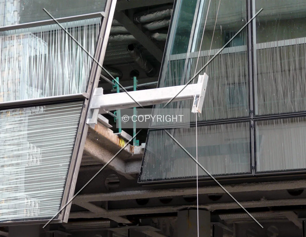 Supports for the glass curtain wall