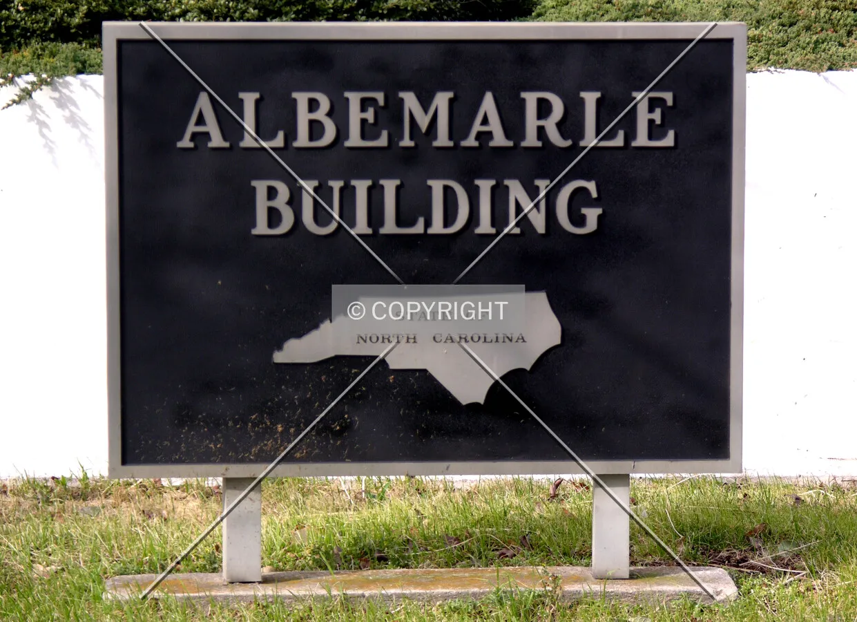 Signage off North Salisbury Street