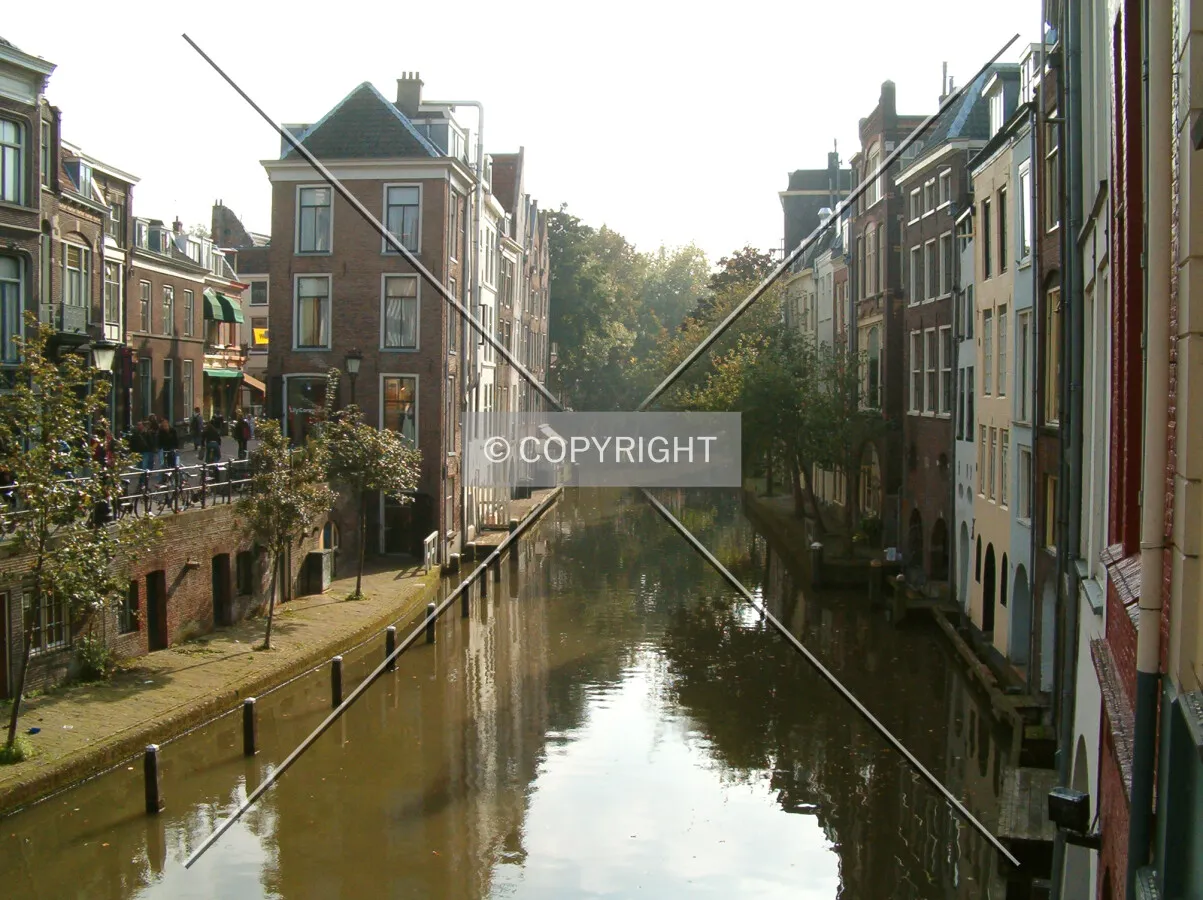 A typical dutch canal as seen from Vismarkt